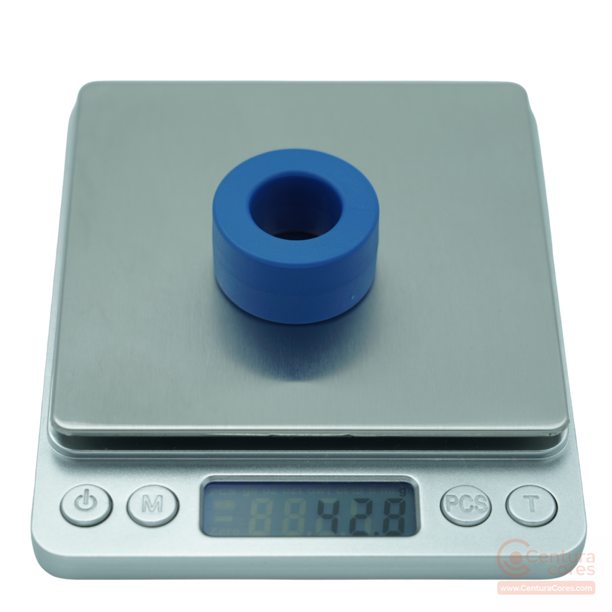 Digital scale mass measurement showing sample weight for CenturaCores nanocrystalline toroid CCNT-030-020-015-MFBL.