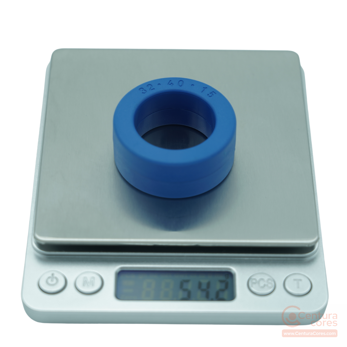 Digital scale mass measurement showing sample weight for CenturaCores nanocrystalline toroid CCNT-040-032-015-MFBL.
